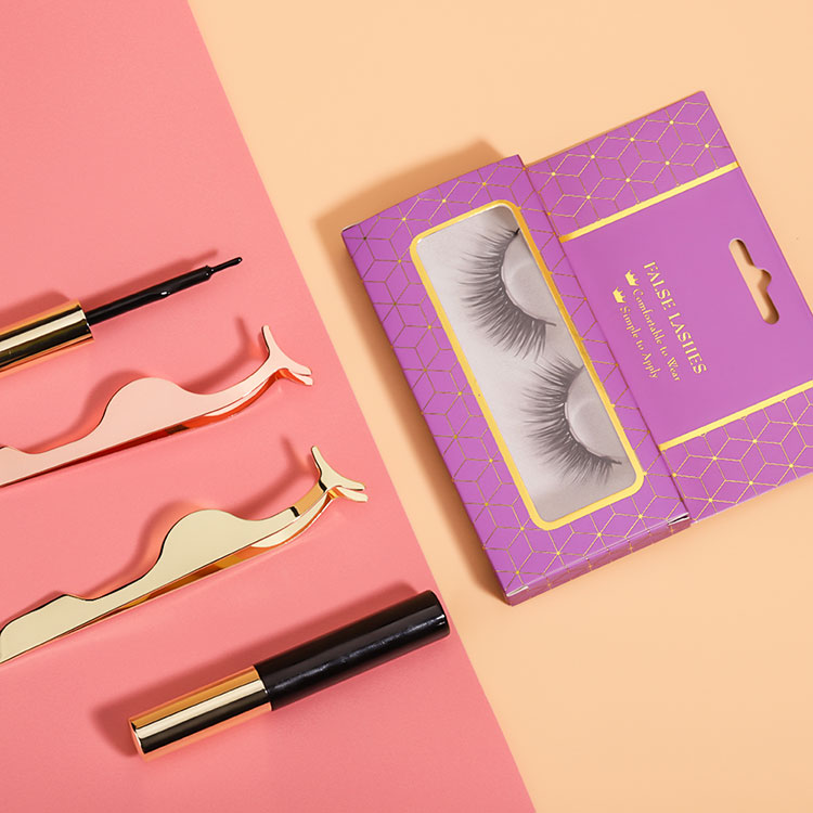 كيفية اختيار مزيل منخفض الحساسية لملحقات الرموش: دليل للمكونات